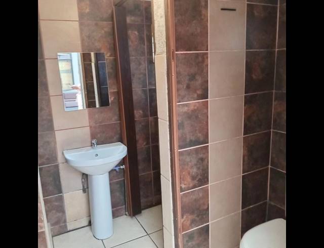 10 BEDROOM HOUSE FOR SALE IN BRIXTON